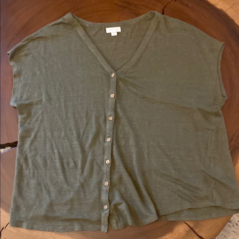 JJill Olive Green Button-Up Women's Top